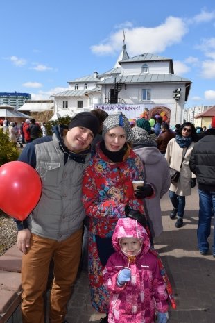 У Свято-Никольского Храма широко отметили Пасху