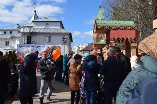 У Свято-Никольского Храма широко отметили Пасху