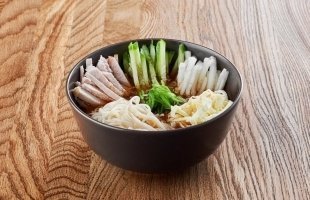 Корейский холодный суп кукси-мури