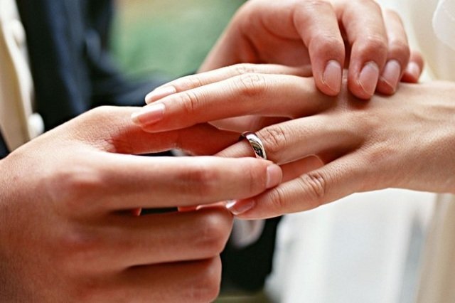 Число новых браков в Тольятти  продолжает оставаться низким