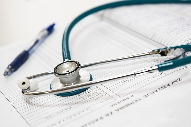 Пять красноярских медиков стали лучшими в стране