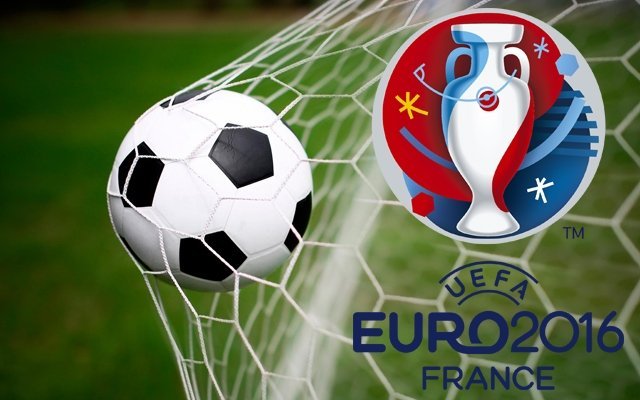 Полуфиналы и финал Чемпионата Европы по футболу предлагают посмотреть на большом экране