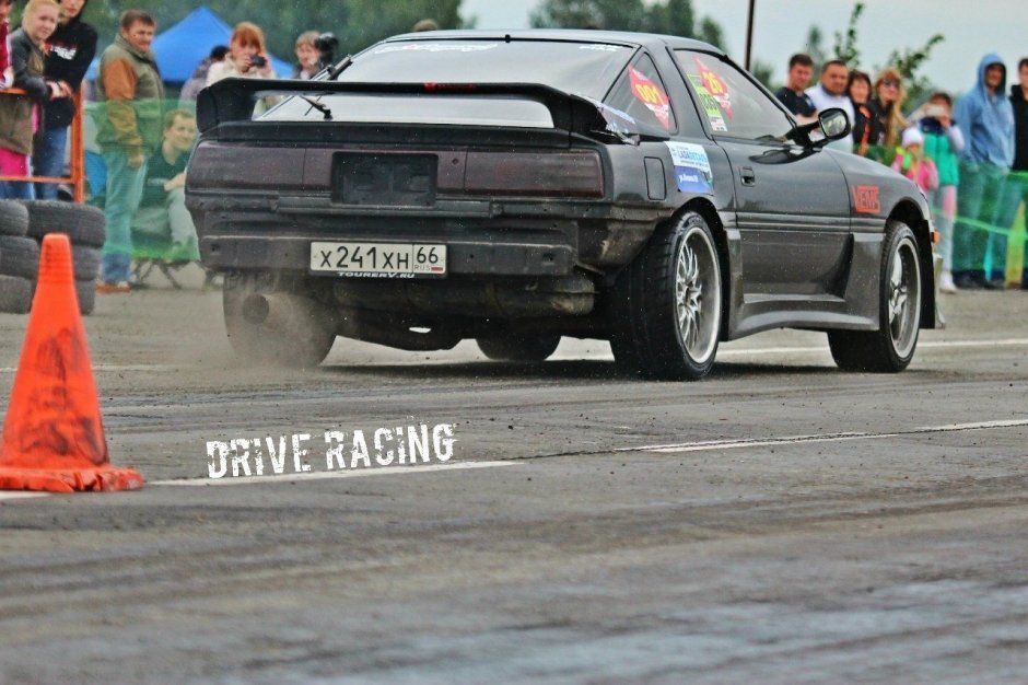 Cоревнования Drag Racing 2016