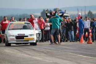 Cоревнования Drag Racing 2016