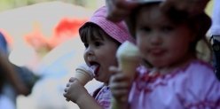 Будь полезным: где съесть 5 000 рожков мороженого, прокатиться на доске от забора и  посмотреть про покемонов в выходные
