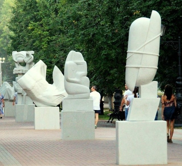 В Уфе появилась аллея современной скульптуры
