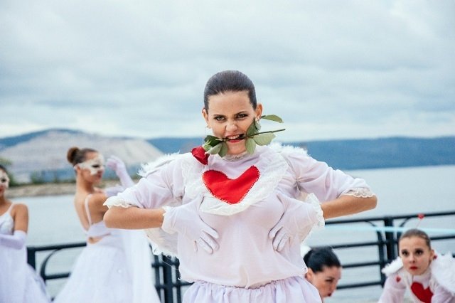 На набережной Тольятти снова выступит шоу-балет «Театро»