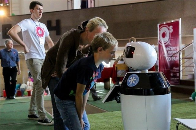 Юных красноярцев научат моделировать роботов на фестивале «Нулевое сентября»