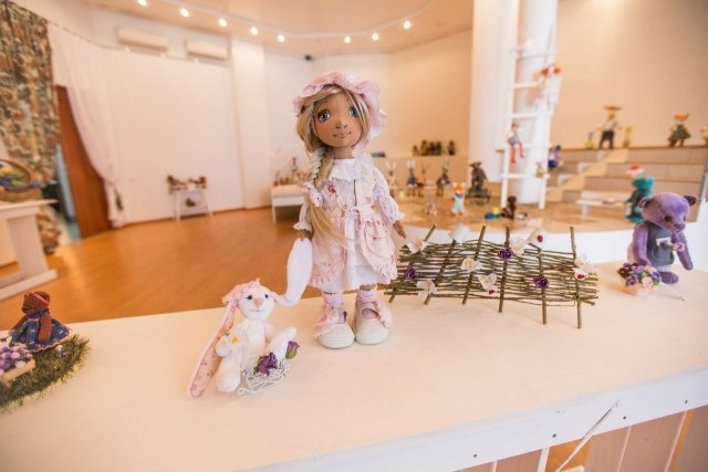 Авторских кукол с "историей" покажет Центр молодежного дизайна