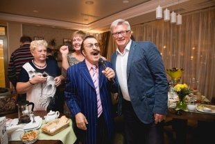В Кургане выступил Король шансона Вилли Токарев — фотоотчёт