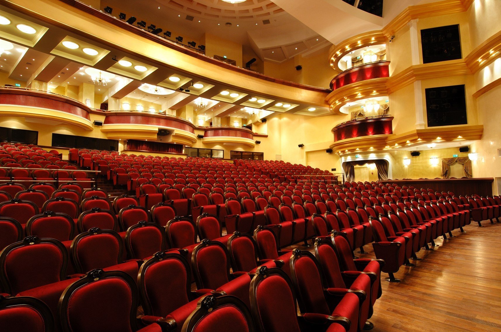 Тюменская филармония концертный зал