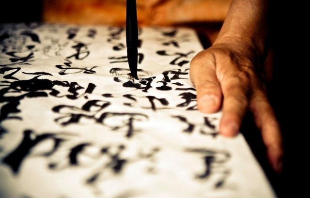 Тюменцев научат писать новогодние поздравления на китайском