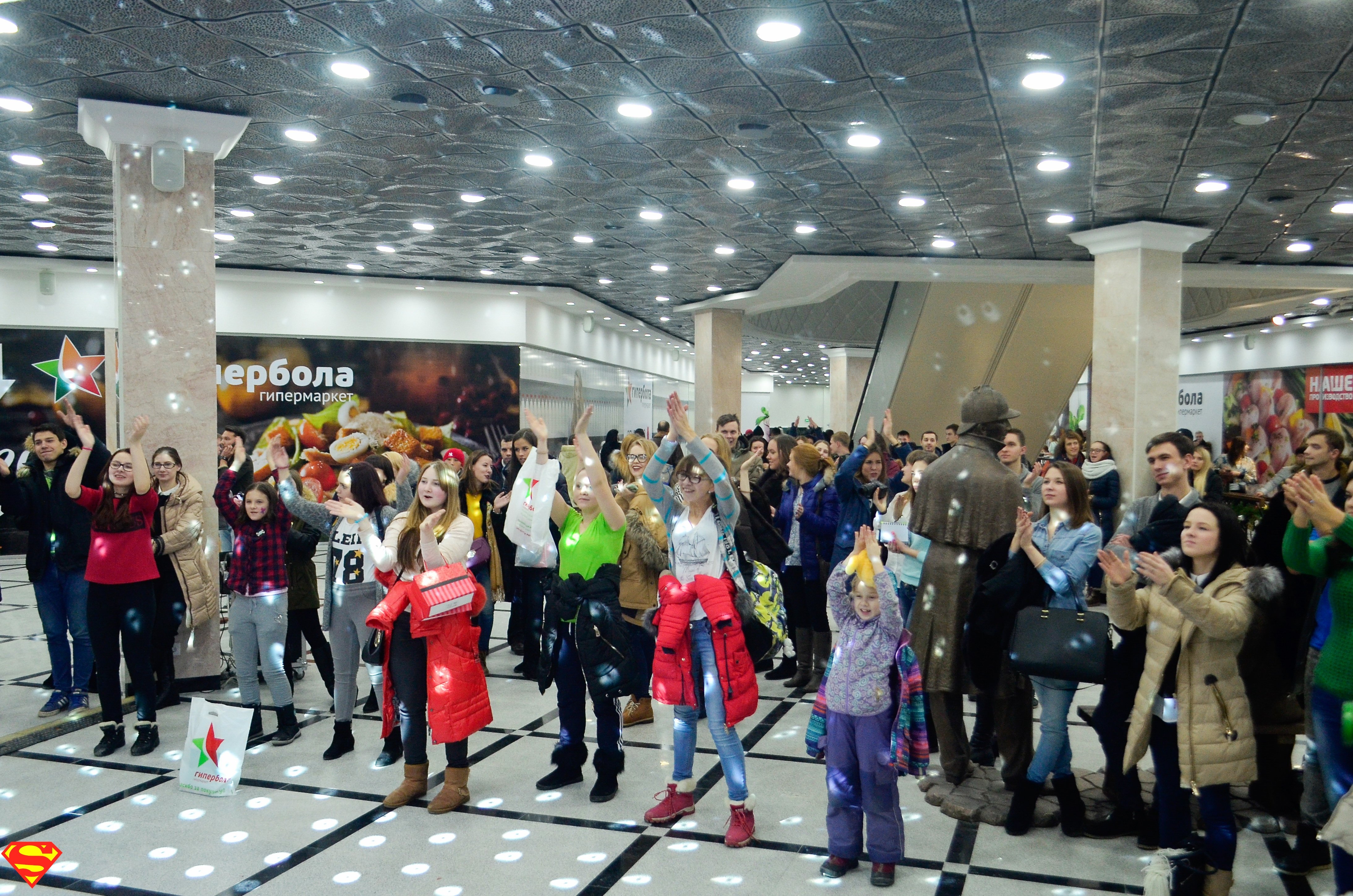 Сайт гринвича екатеринбург. Гринвич ЕКБ. Гринвич Екатеринбург внутри. Твоё в Гринвиче Екатеринбург. Гринвич Екатеринбург магазины техники.