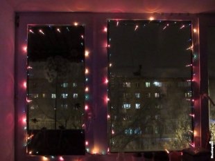 Михаил Булатов, и окна тоже готовы к Новому году