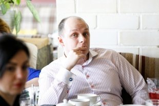 В Сургуте прошел деловой завтрак с легендарным экспертом регулярного менеджмента Александром Фридманом