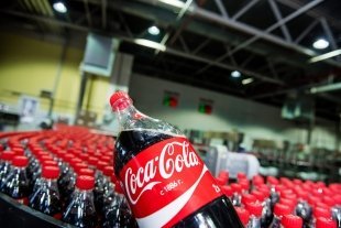 На Урале выпустили миллиардную бутылку Coca-Cola