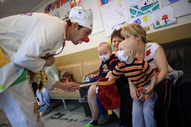 Волонтёры в детских больницах Челябинска.