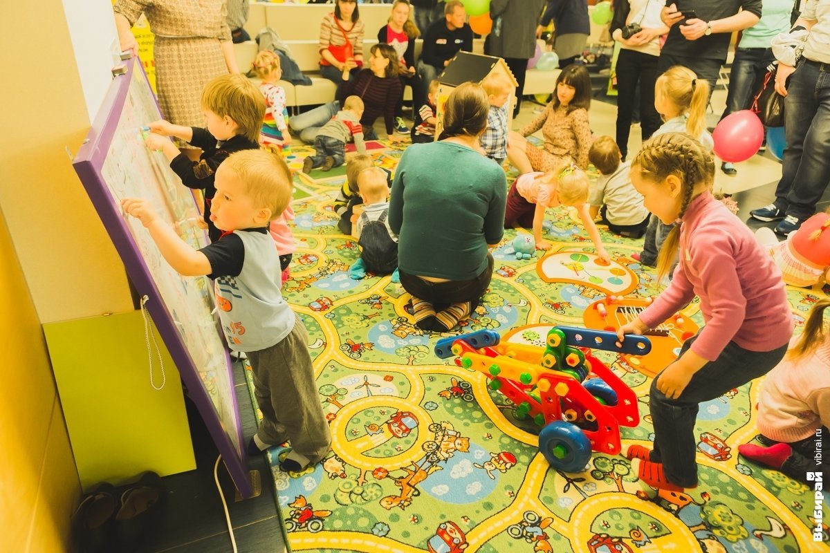 детский форум тюмени. группа детского культурного форума делегации. обратная связь тюмень. детский форум тюмени. встречаем детей с аншлагами.