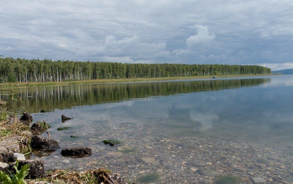 Озеро здесь шире. Природный парк "Кандры-Куль" (Башкирия). Озеро Кандрыкуль Башкирия. Природный парк Кандрыкуль Башкирия. Кандрыкуль озёра Башкортостана.