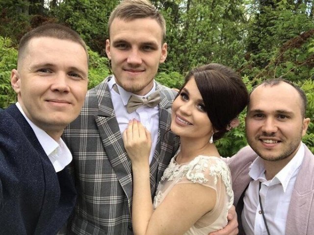 Новости: 2 июня 2017 года голкипер ФК «Ростов» провел свою свадьбу в Ижевске
