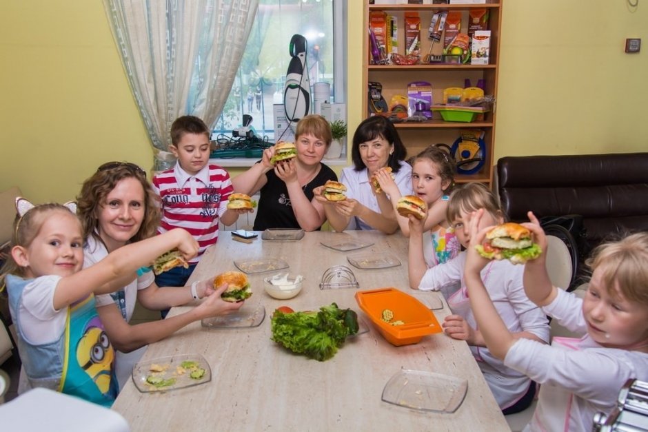 Дети на кухне XXI века