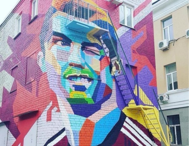 Сегодня в Казань приедет Роналду, для него создали граффити