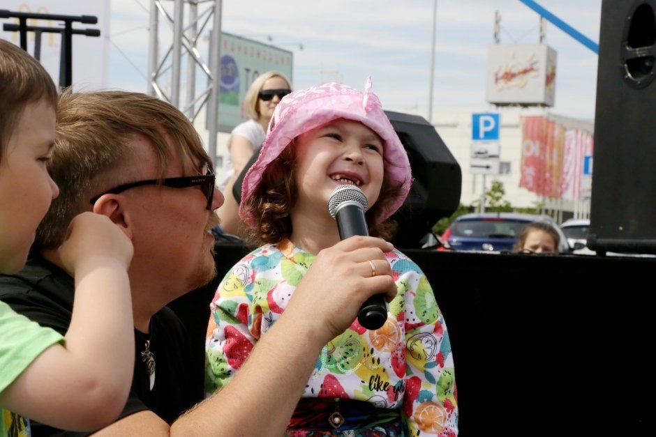 В Казани прошло «Рекордное открытие»: летний open-air для всей семьи!