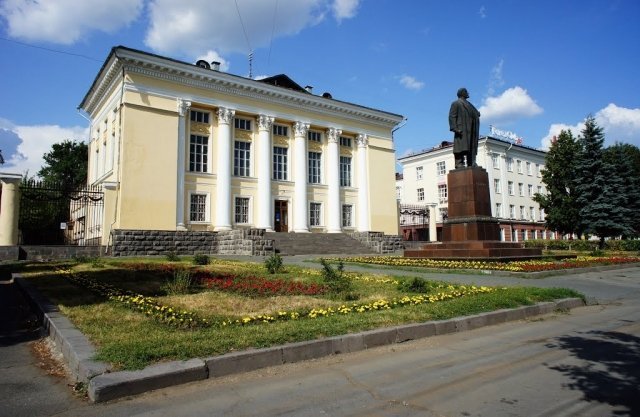 Новости: 19 июля 2017 в Ижевске пройдет флешмоб в честь векового юбилея Национальной библиотеки