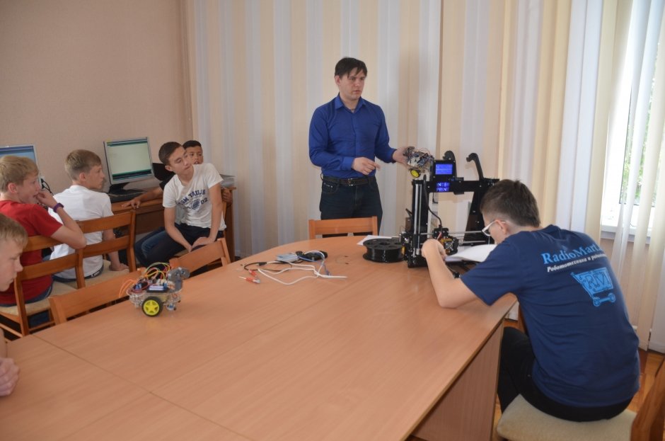 В детском доме провели урок роботехники