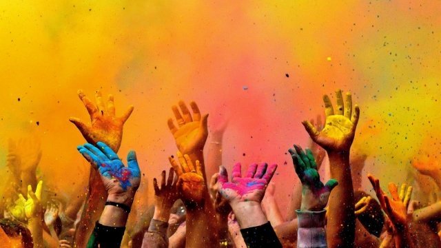 Музыкальный фестиваль красок Холи пройдет в Тюмени 