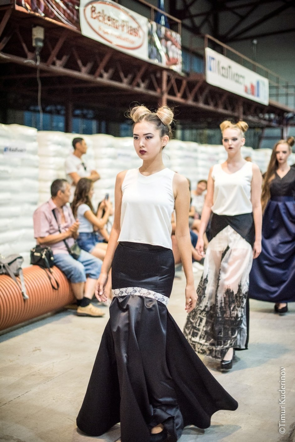 Яркий fashion-проект от Марии Резниковой «FollowTheFabrika» впервые прошел в Караганде