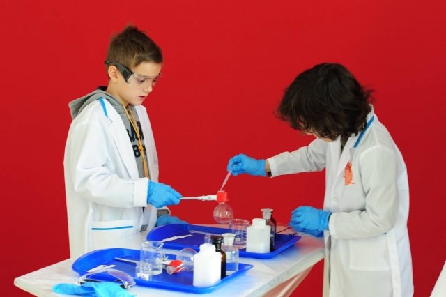 Детский мастер-класс пройдет в выходные: проект «Умный Краснодар» приглашает гостей на научное шоу «Химия и жизнь»