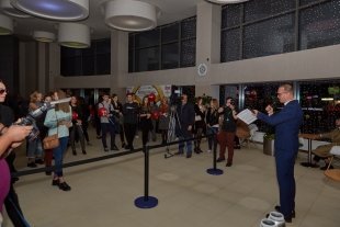 Кинотеатр «Баргузин» показал эксклюзивную премьеру фильма «Kingsman: Золотое кольцо» 20 сентября в Иркутске