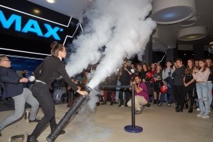 Кинотеатр «Баргузин» показал эксклюзивную премьеру фильма «Kingsman: Золотое кольцо» 20 сентября в Иркутске