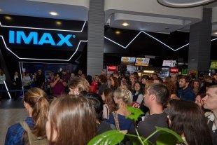 Кинотеатр «Баргузин» показал эксклюзивную премьеру фильма «Kingsman: Золотое кольцо» 20 сентября в Иркутске