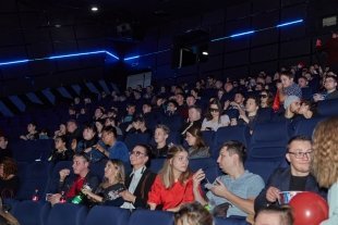 Кинотеатр «Баргузин» показал эксклюзивную премьеру фильма «Kingsman: Золотое кольцо» 20 сентября в Иркутске