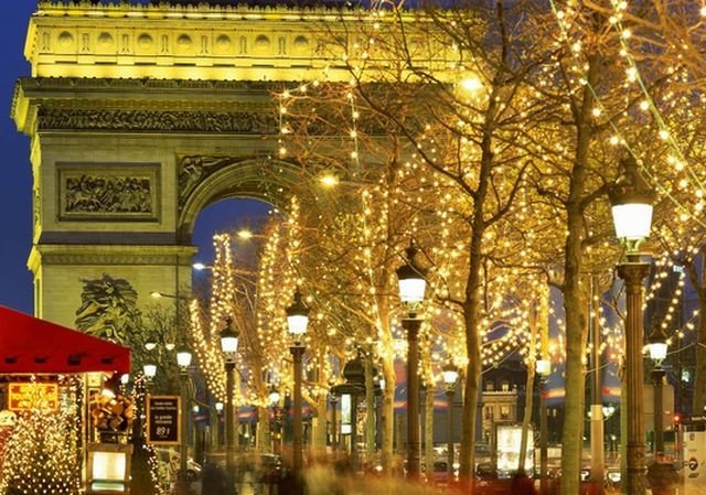 Париж в Новый год