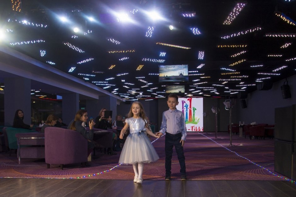 Детский модный показ «Kids Fashion Show» в Selfie bar Корстон