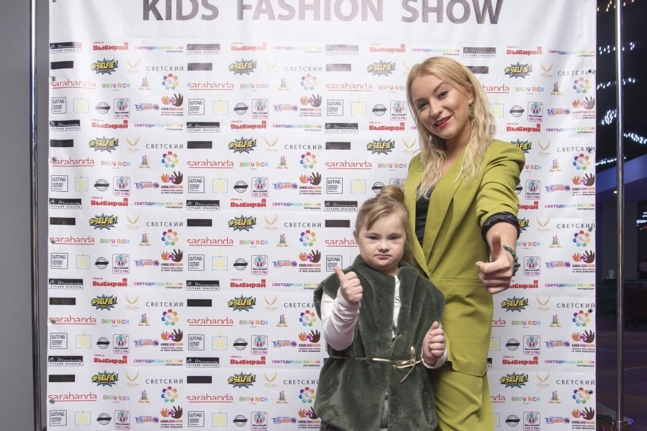 Детский модный показ «Kids Fashion Show» в Selfie bar Корстон