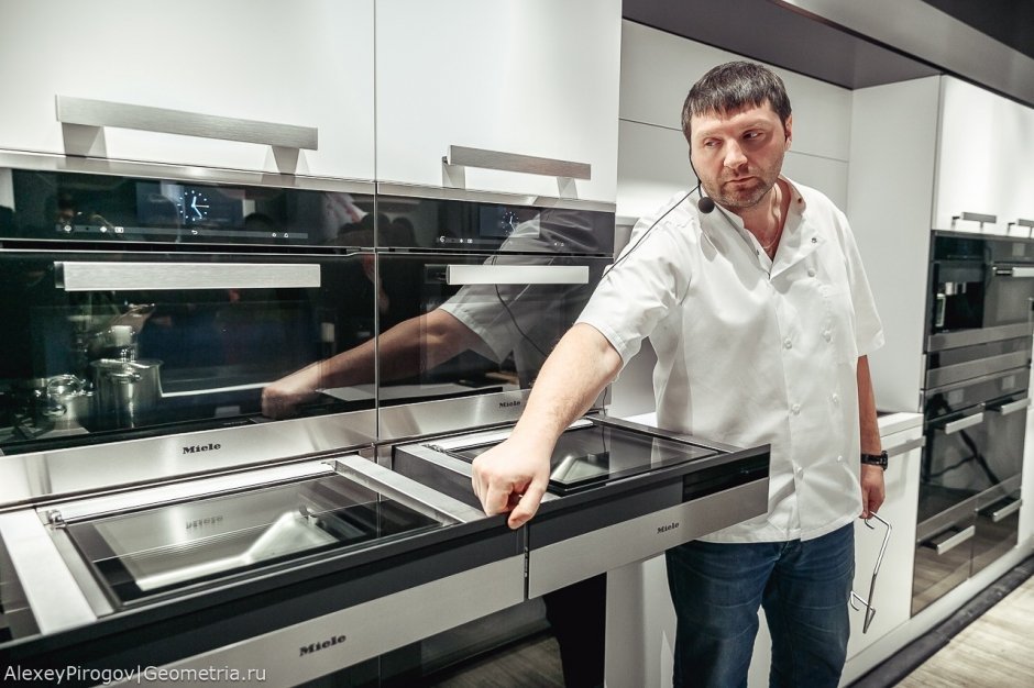 Компания Miele представила новую кофемашину и собственный кофе. Фотоотчет