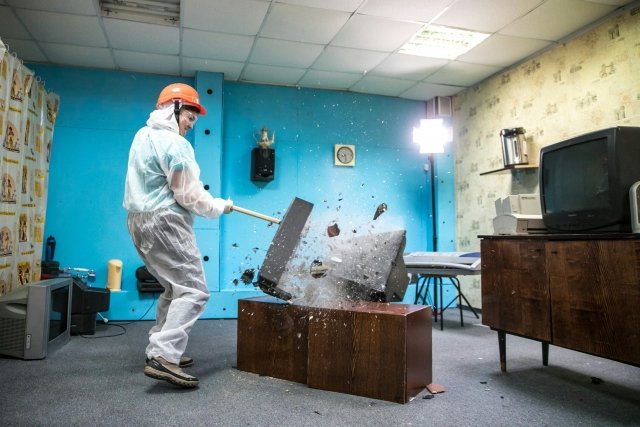 В Уфе открылась комната разрушения 