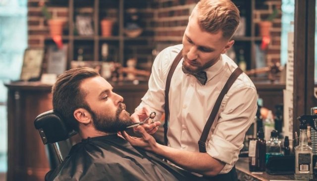 В Уфе открылась мужская парикмахерская «Секач»
