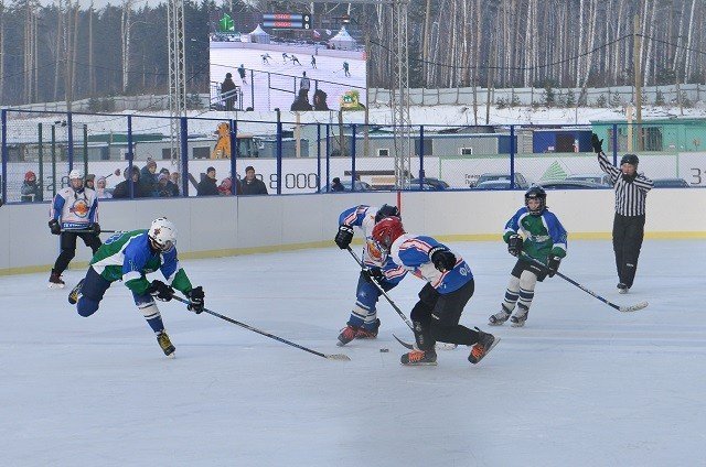 Завершился турнир по хоккею среди дворовых команд на кубок «Светлый»