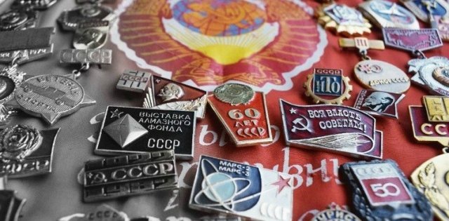 Новости: 8 февраля 2018 года в Ижевске откроется большая авторская выставка советских значков.