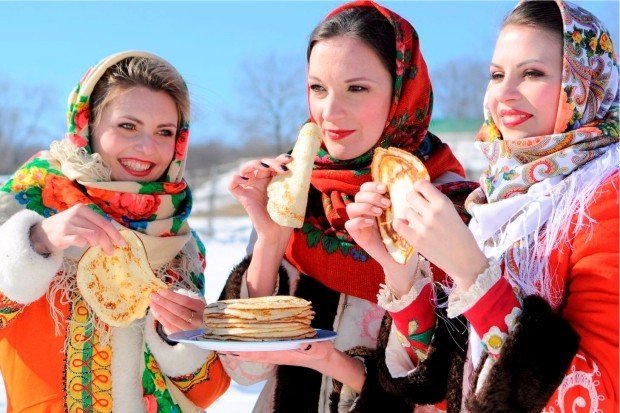 В России вновь запустили праздничный сервис — «Горячая линия Масленицы»