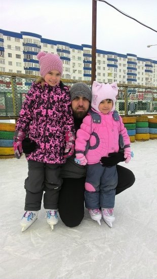 Фесюк Владимир с доченьками Екатериной и Викторией
