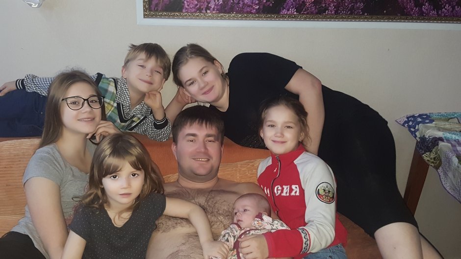 Многодетные папа Денис Кособлик и наши 6 детей 