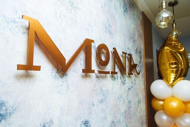 В Челябинске открылась стоматологическая клиника Mona