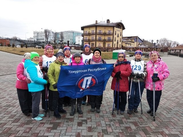 Как прошел пятый этап III Международного Фестиваля скандинавской ходьбы в Сарапуле 22 апреля 2018 года?