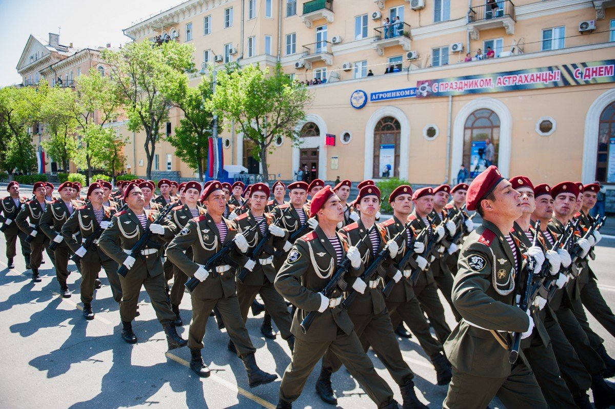 Фото парада в астрахани